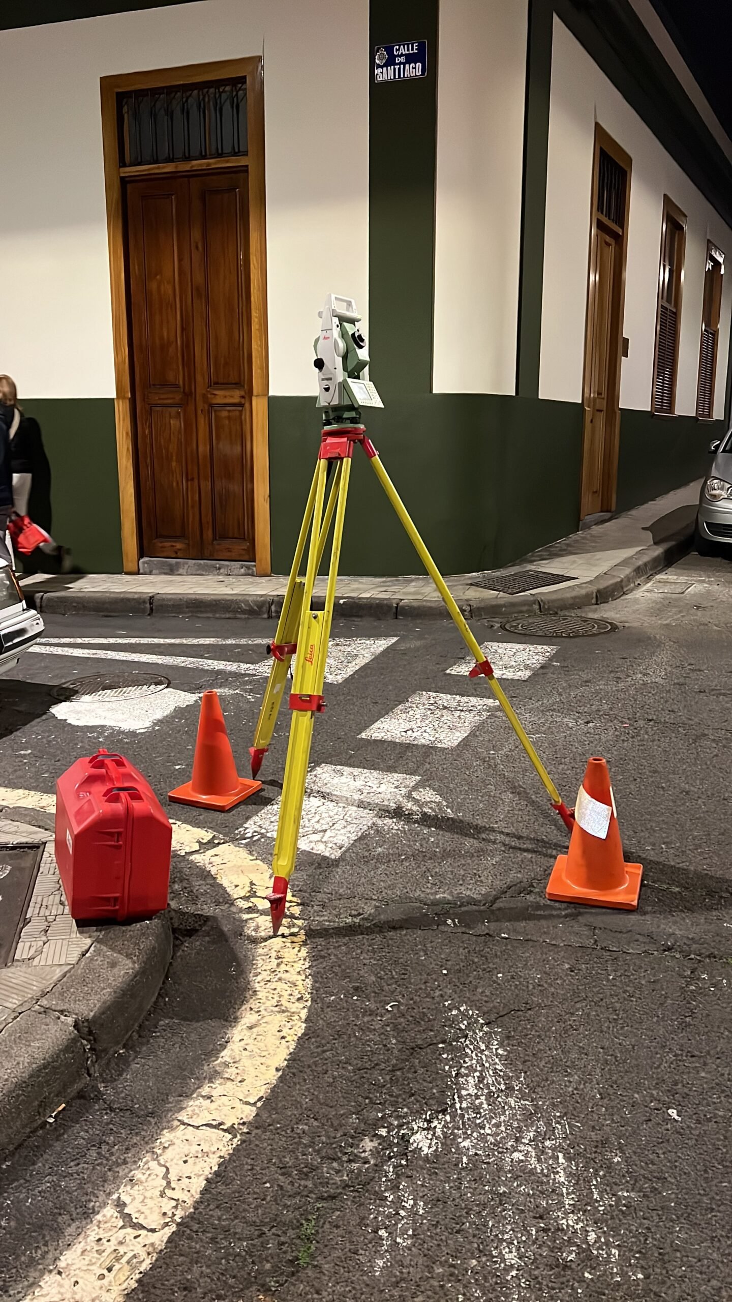 6404EDDC-9212-4881-8F73-01CBA25A6A50